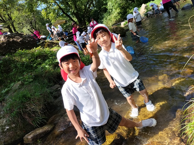 川遊び