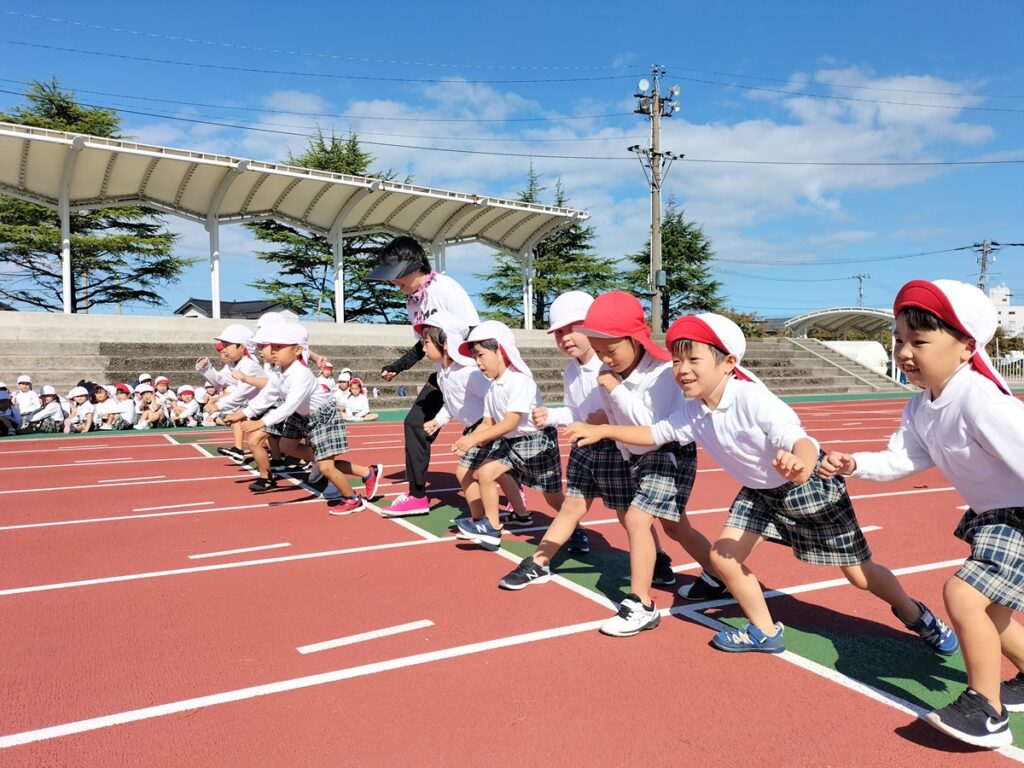 陸上競技場でよーいどん
